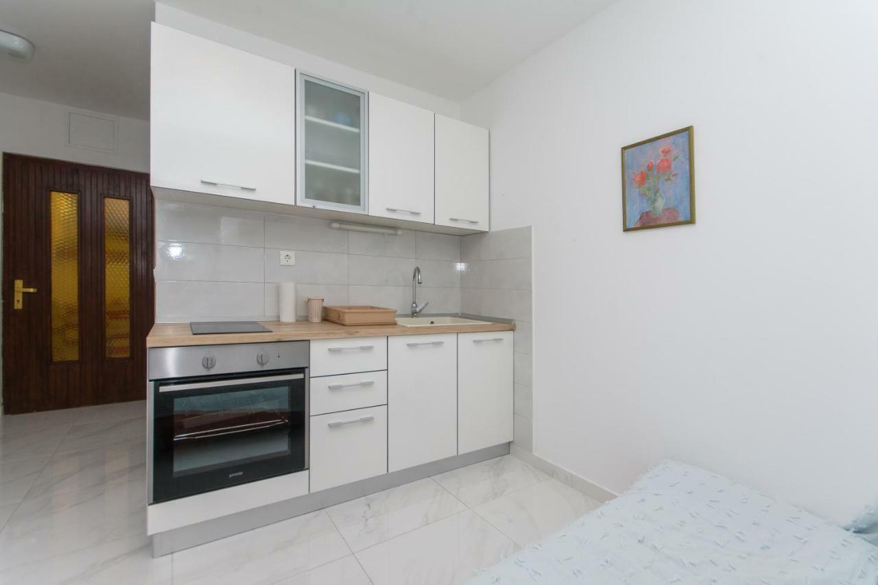 Ratak House Apartment Prizba Exterior photo